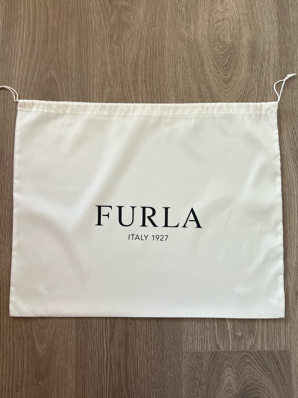 Furla dust bags (C545)